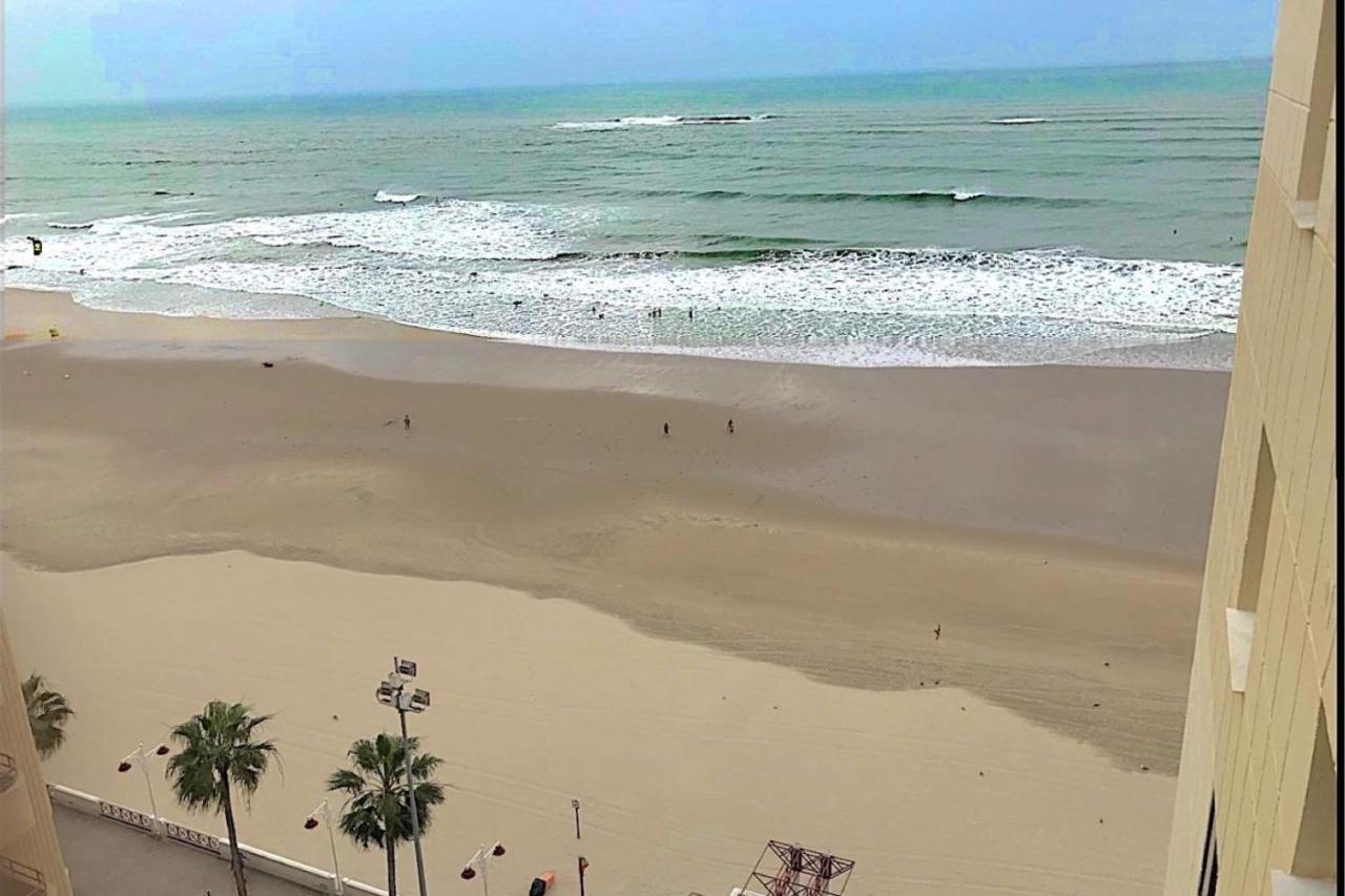 Romantica Vista Al Paseo Maritimo De カディス エクステリア 写真